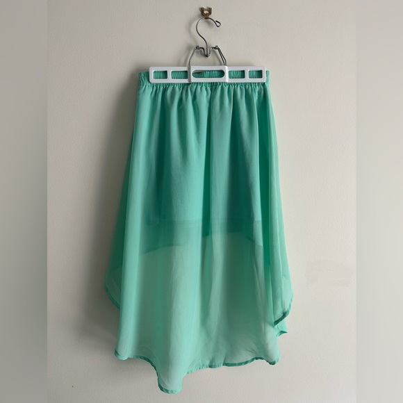 Forever 21 high low skirt - Picture 2 of 3